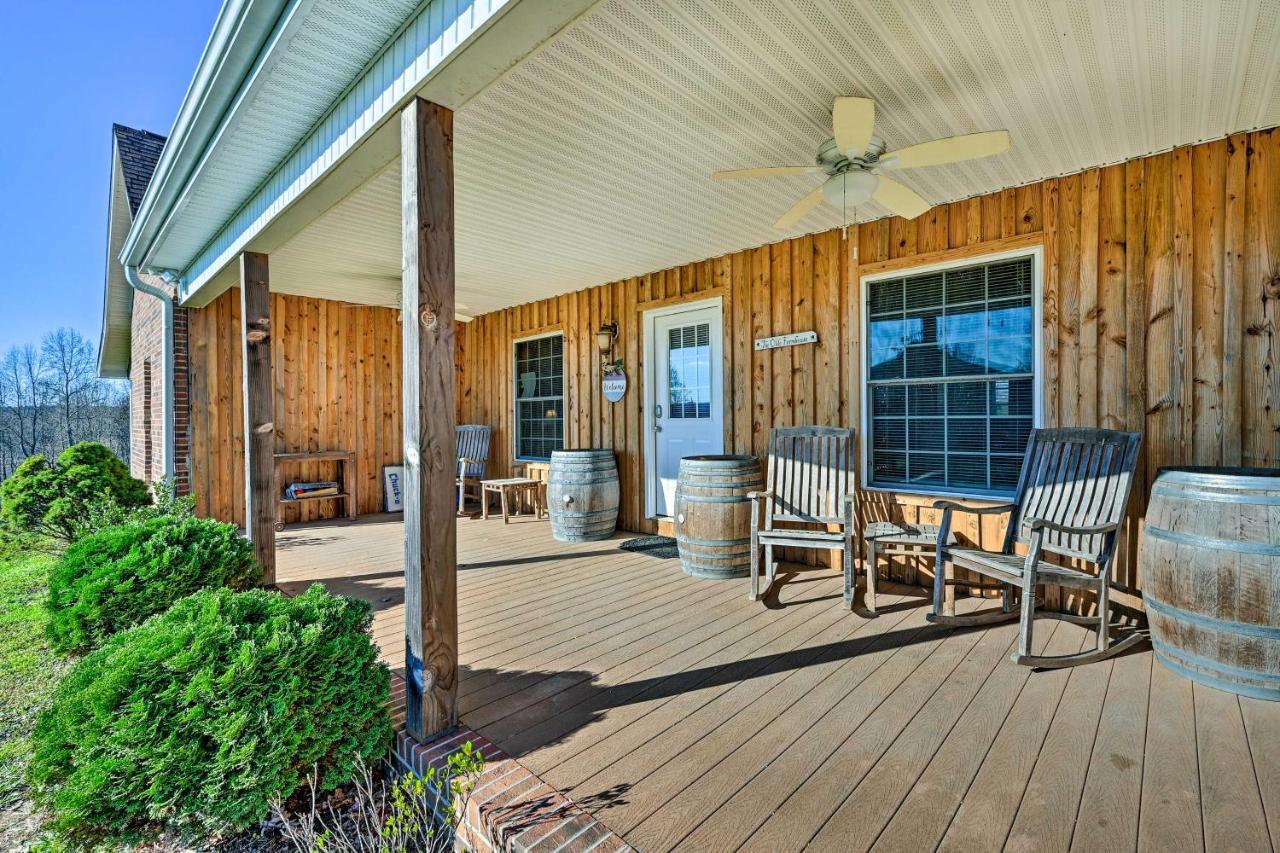 Breathtaking Elkin Getaway With Vineyard Views! Villa Eksteriør bilde
