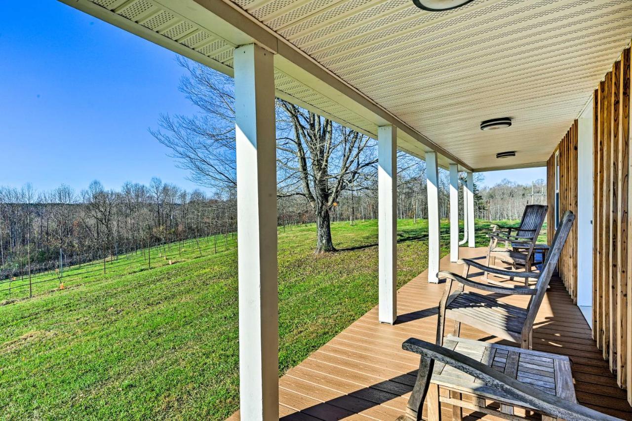 Breathtaking Elkin Getaway With Vineyard Views! Villa Eksteriør bilde